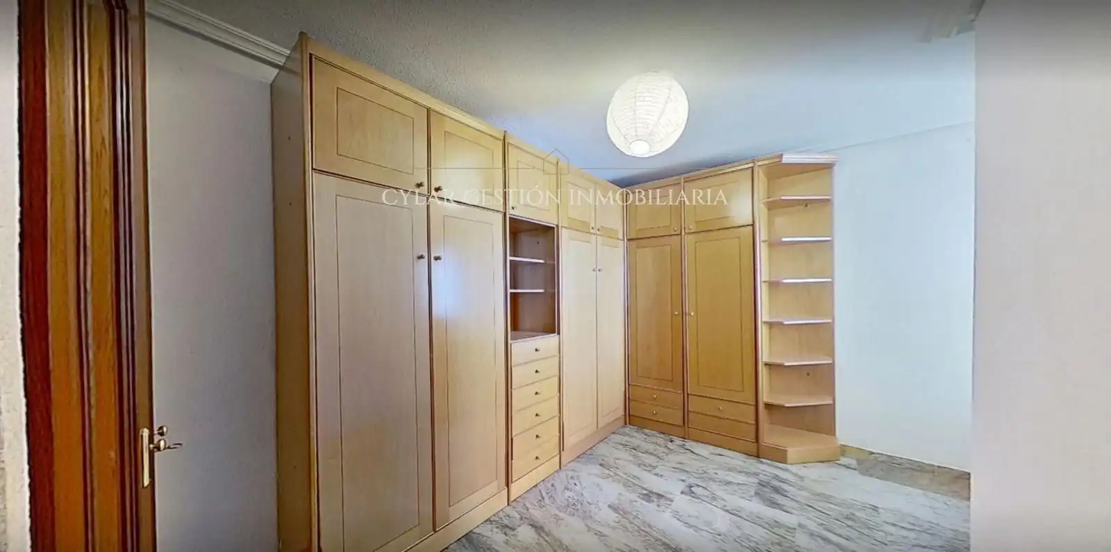 Habitación de Piso en venta en Salamanca con Calefacción, Terraza y Piscina