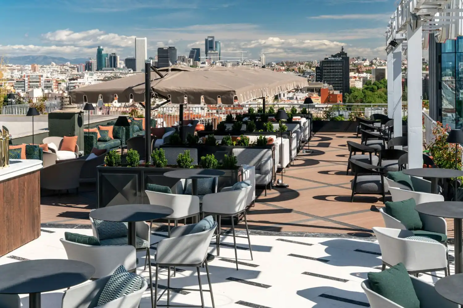 Terrace of Flat for sale in Madrid  with Air Conditioner, Heating and Community pool