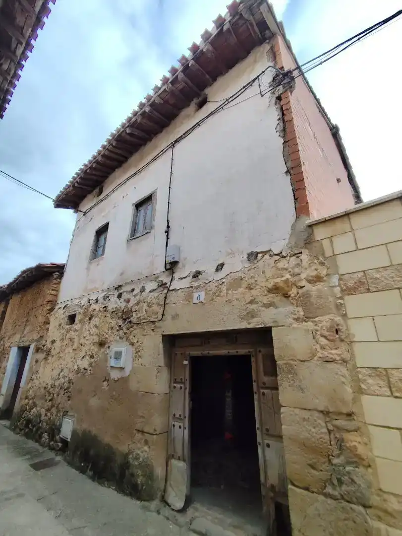 Vista exterior de Casa adosada en venta en Ameyugo, Burgos