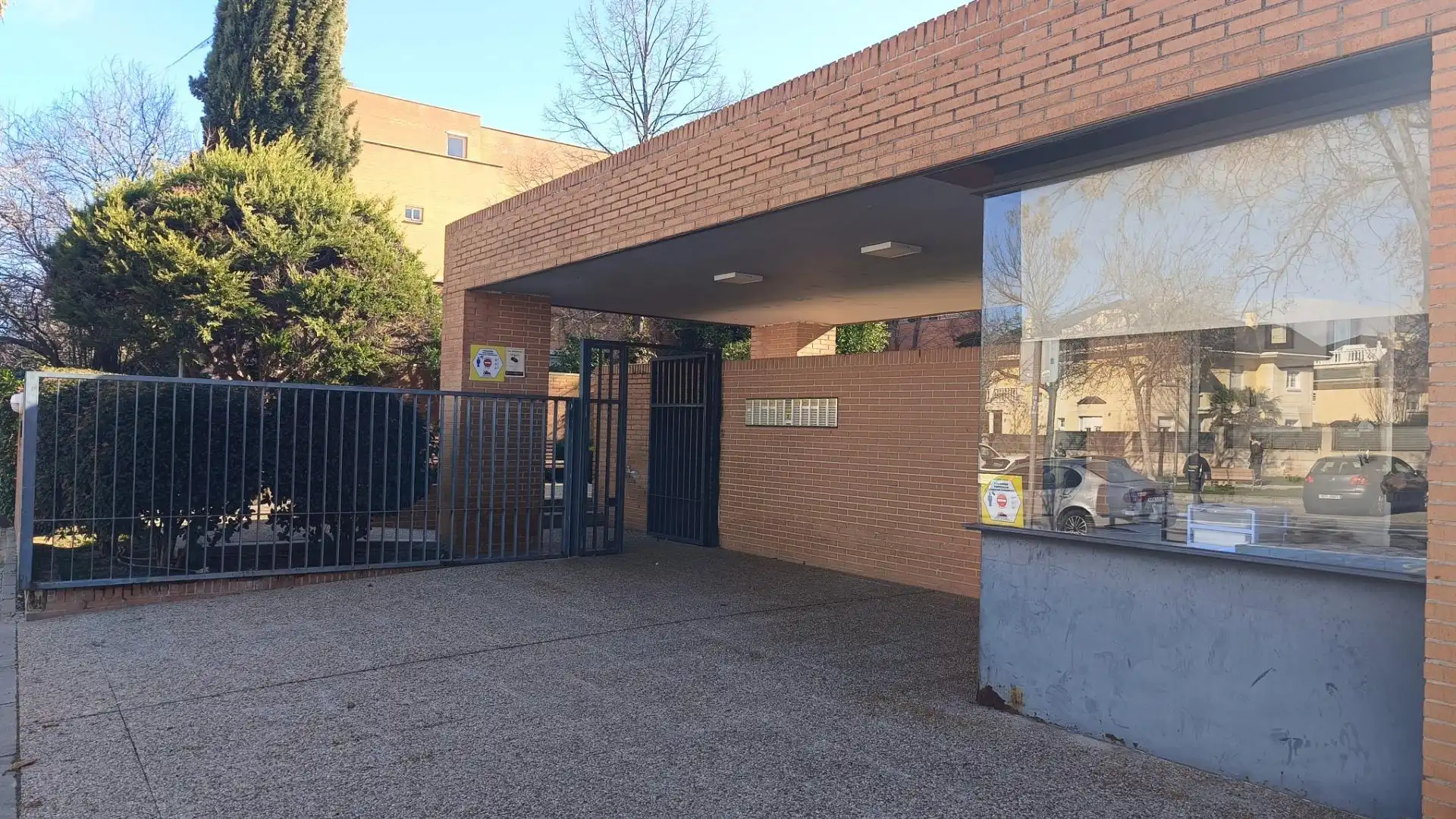 Vista exterior de Garatge en venda en Las Rozas de Madrid