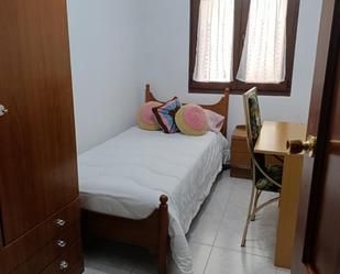 Bedroom of House or chalet to share in Salamanca Capital  with Furnished, Oven and Washing machine