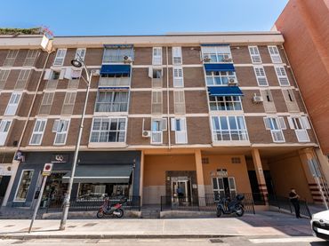 Appartement avec ascenseur à vendre à Calle SERNA LA 10