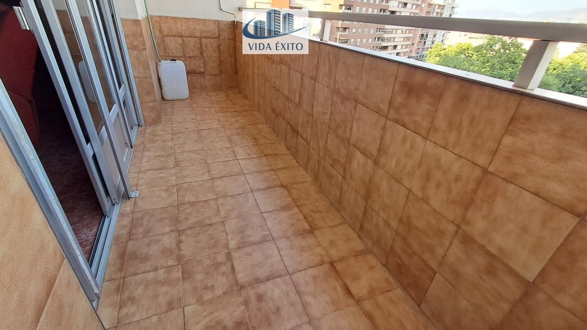 Terrassa de Pis en venda en  Jaén Capital