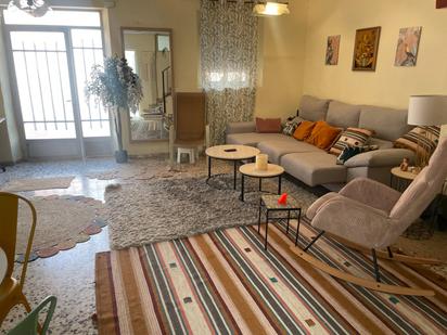 Sala d'estar de Casa o xalet en venda en Guardamar de la Safor amb Aire condicionat, Terrassa i Moblat