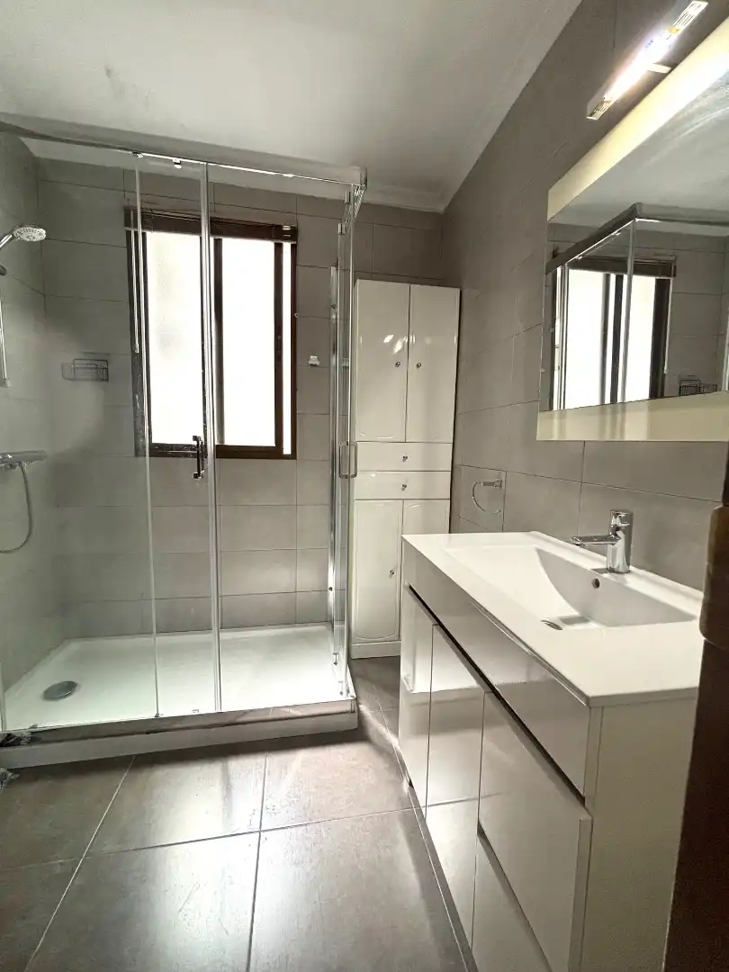 Wohnung zur Miete in Calle Obispo Varela, 2, Miralvalle - Av. Virgen del Puerto - La Data