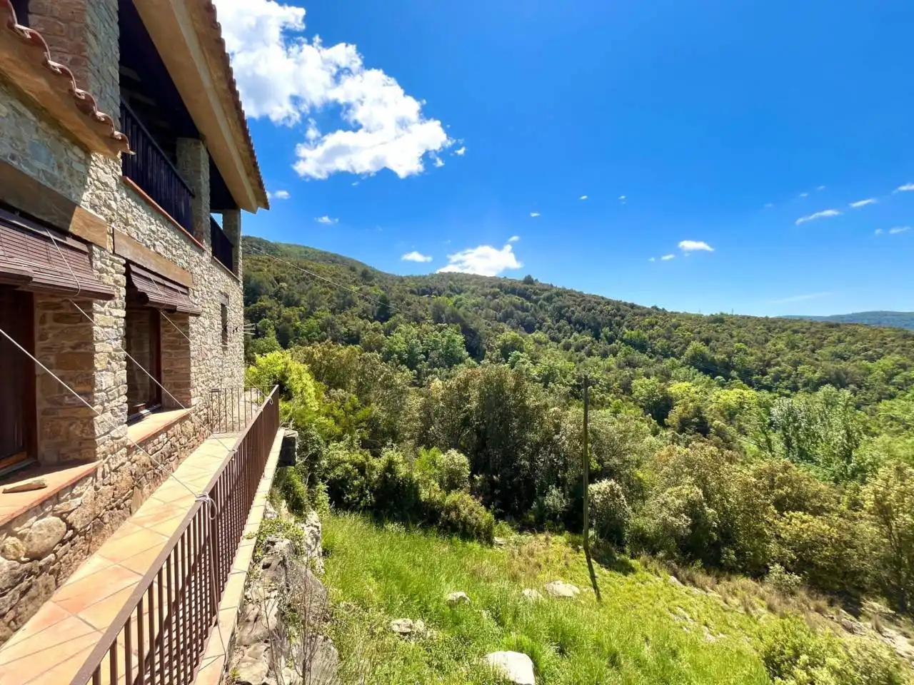 Vista exterior de Finca rústica en venta en Sant Aniol de Finestres con Calefacción, Jardín privado y Terraza