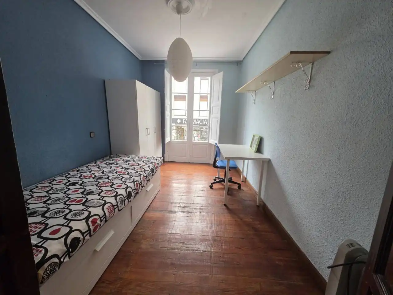 Habitación de Piso en venta en Corvera de Toranzo con Terraza y Amueblado