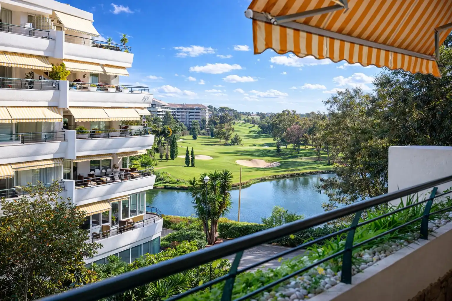 Apartament amb piscina en venda a San Pedro de Alcántara