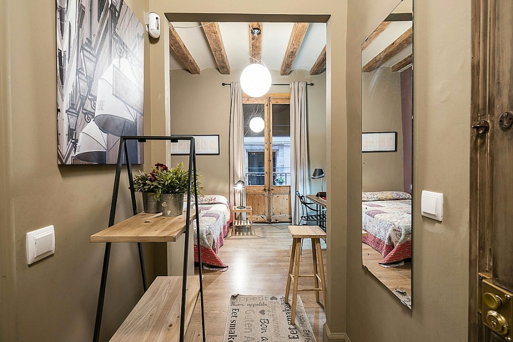 Habitación de Piso de alquiler en  Barcelona Capital con Calefacción, Amueblado y Lavadora