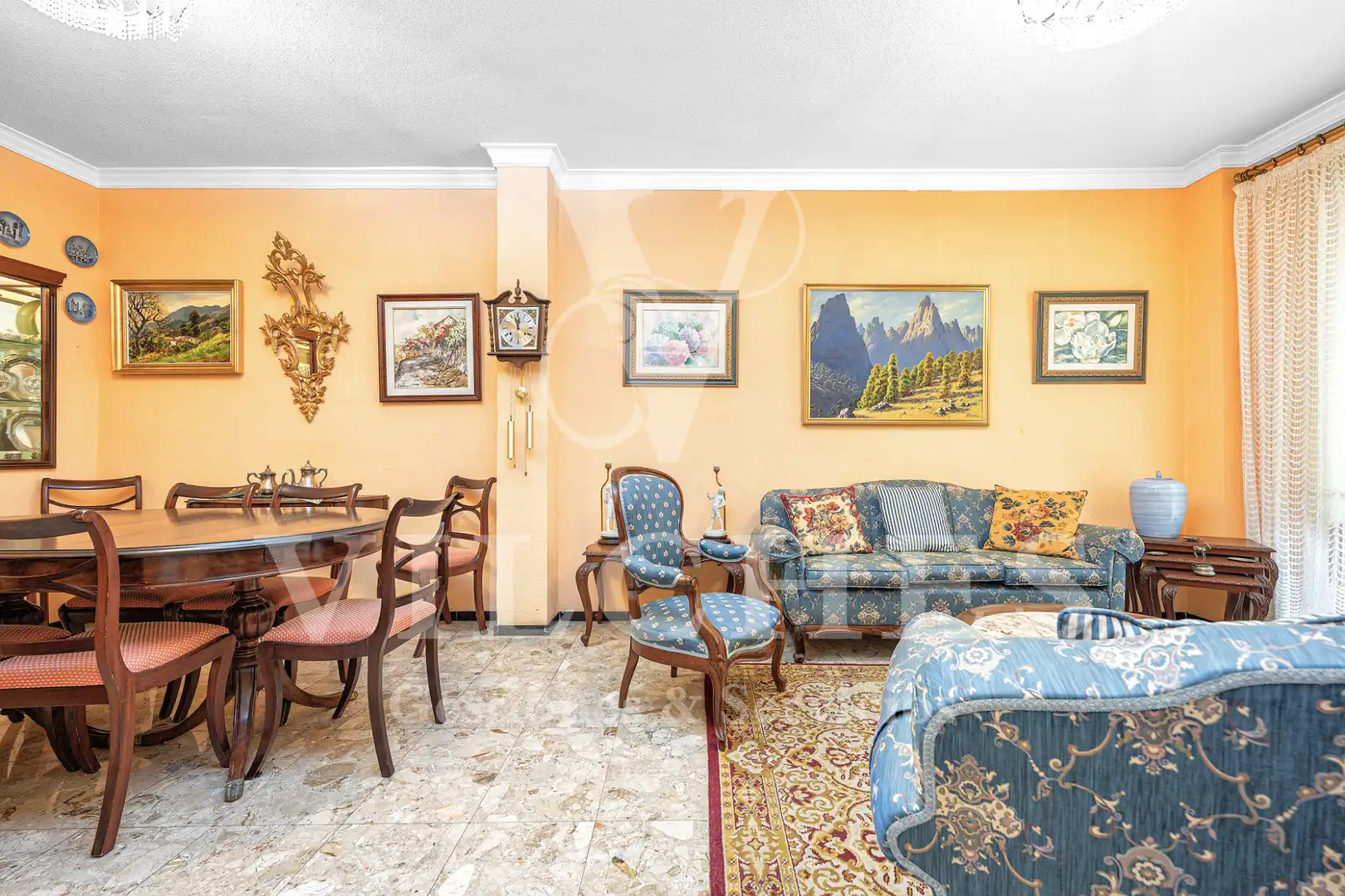 Sala d'estar de Pis en venda en Las Palmas de Gran Canaria amb Terrassa, Traster i Balcó