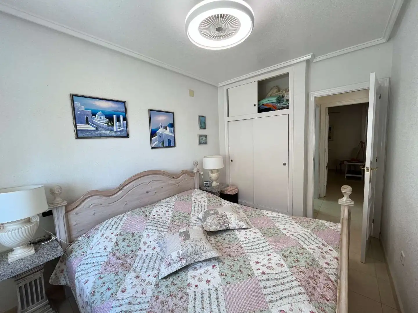 Dormitori de Apartament en venda en Orihuela amb Terrassa, Piscina i Moblat