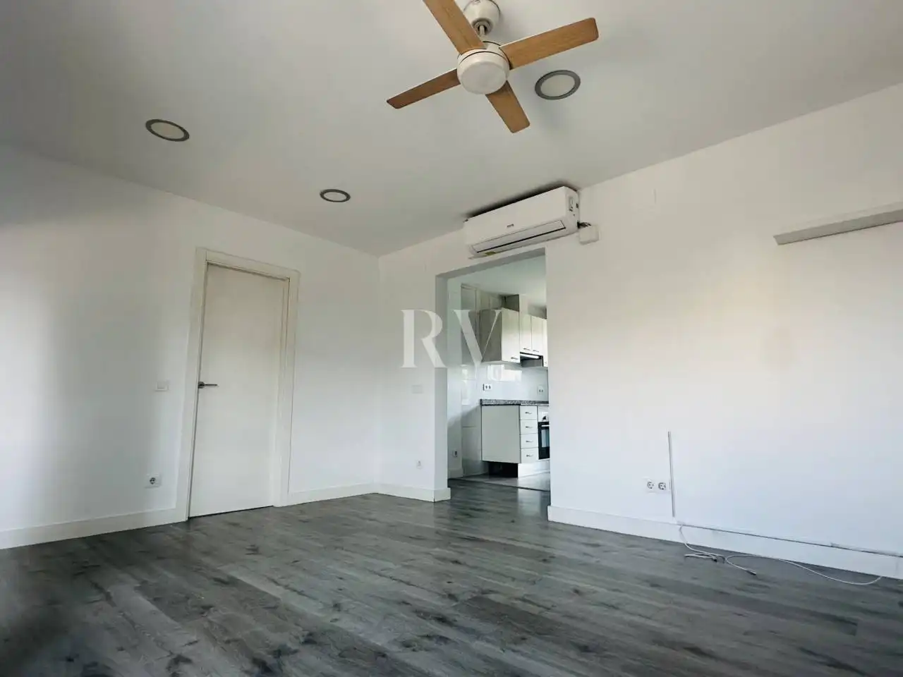 Sala d'estar de Pis en venda en Tarragona amb Aire condicionat, Parquet i Balcó