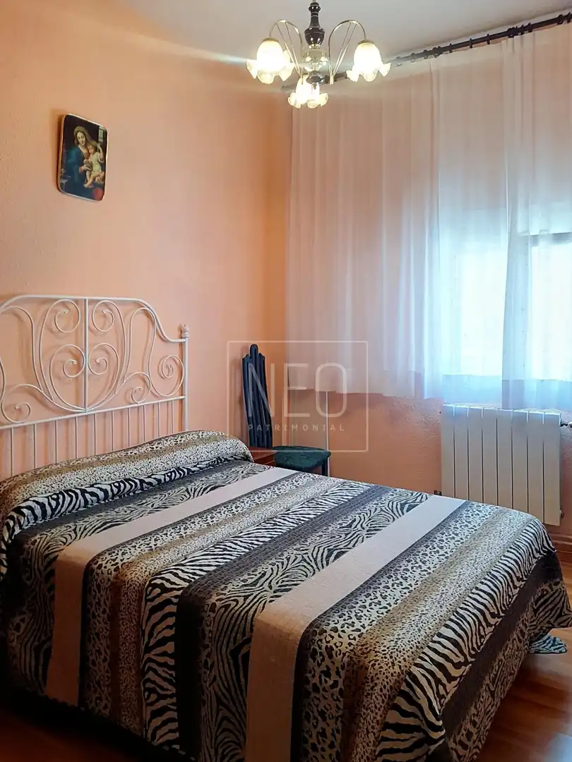 Schlafzimmer von Erdgeschoss zum Verkauf in Latina