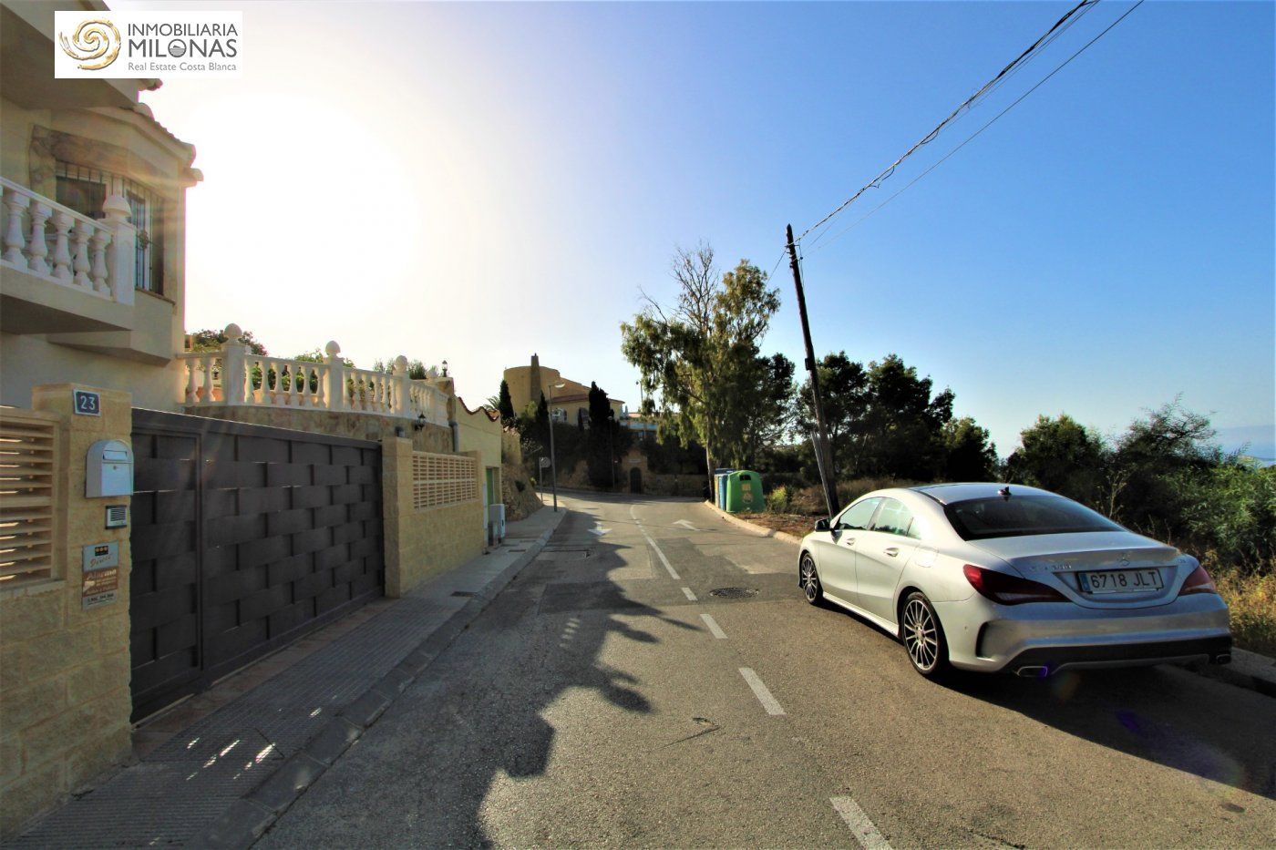 Vista exterior de Casa o xalet en venda en La Nucia amb Aire condicionat, Jardí privat i Terrassa