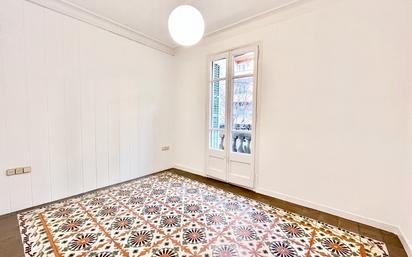 Flat for sale in  Barcelona Capital