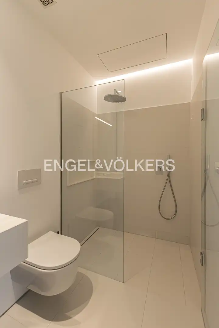 Badezimmer von Wohnung zum Verkauf in Madrid mit Klimaanlage, Heizung und Privatgarten