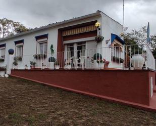 Vista exterior de Casa o xalet en venda en Mérida amb Aire condicionat, Calefacció i Terrassa