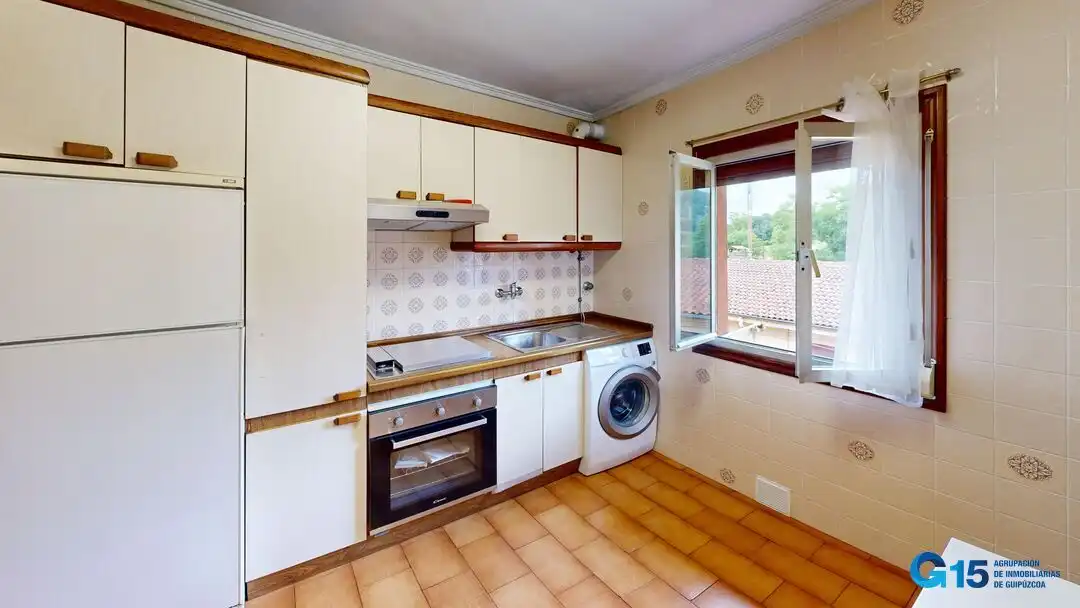 Kitchen of Flat for sale in Andoain  with Balcony