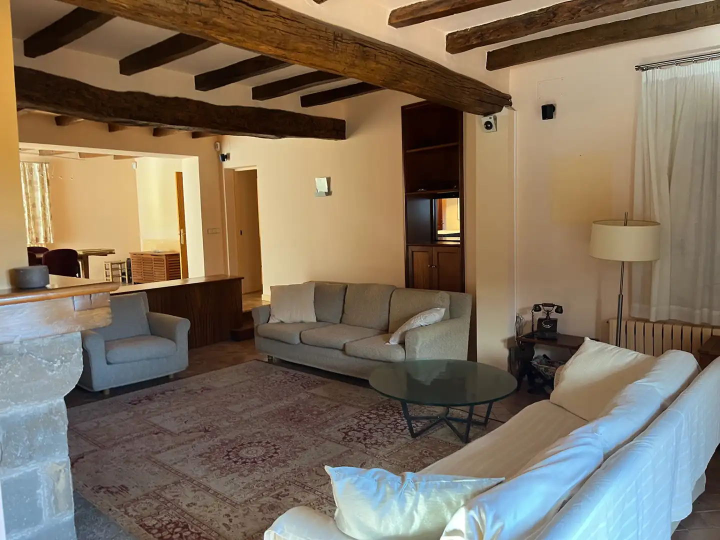 Sala d'estar de Finca rústica en venda en Sant Joan Les Fonts amb Aire condicionat, Calefacció i Jardí privat