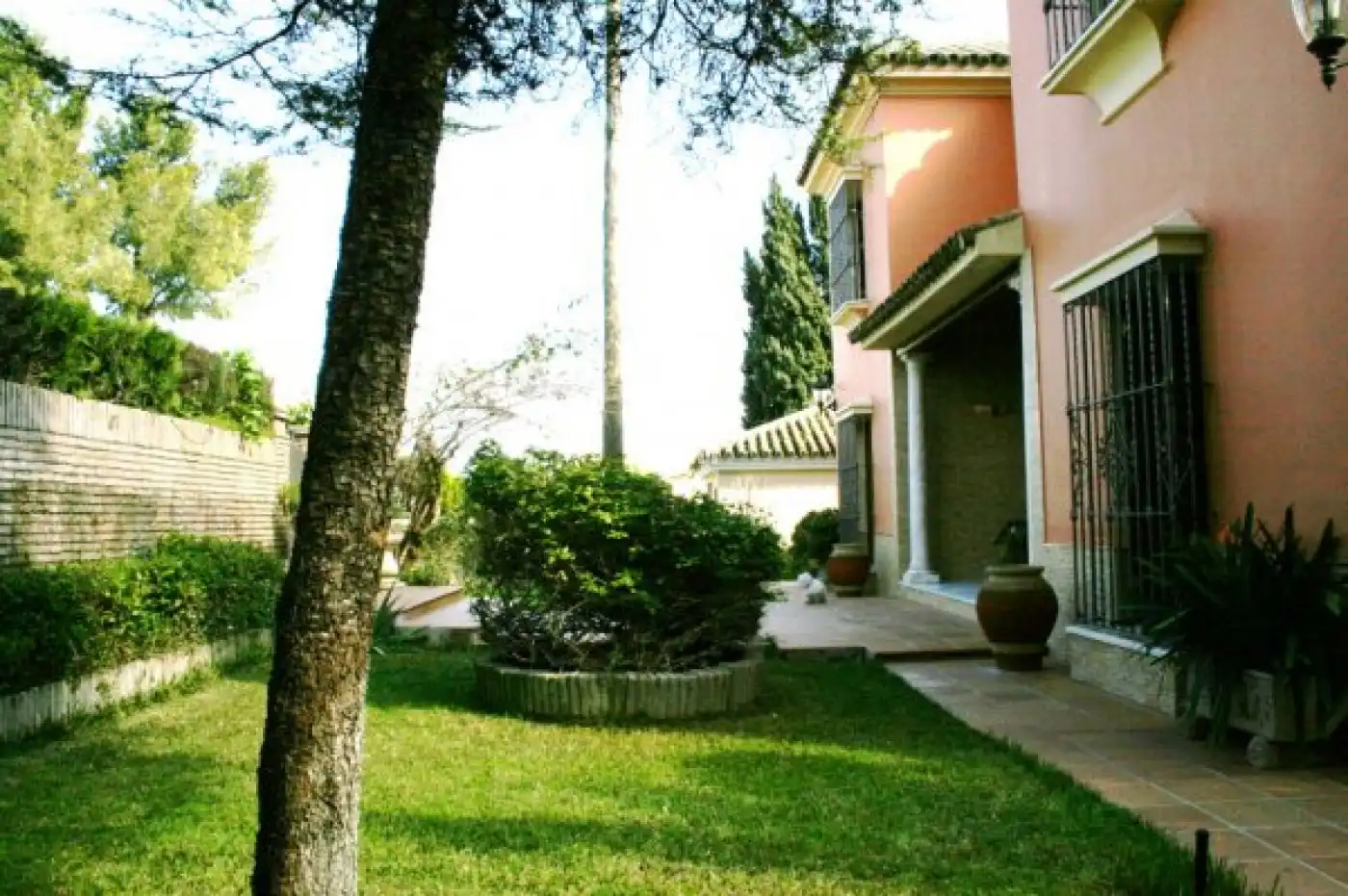 Jardí de Casa o xalet en venda en Camas amb Aire condicionat, Jardí privat i Moblat