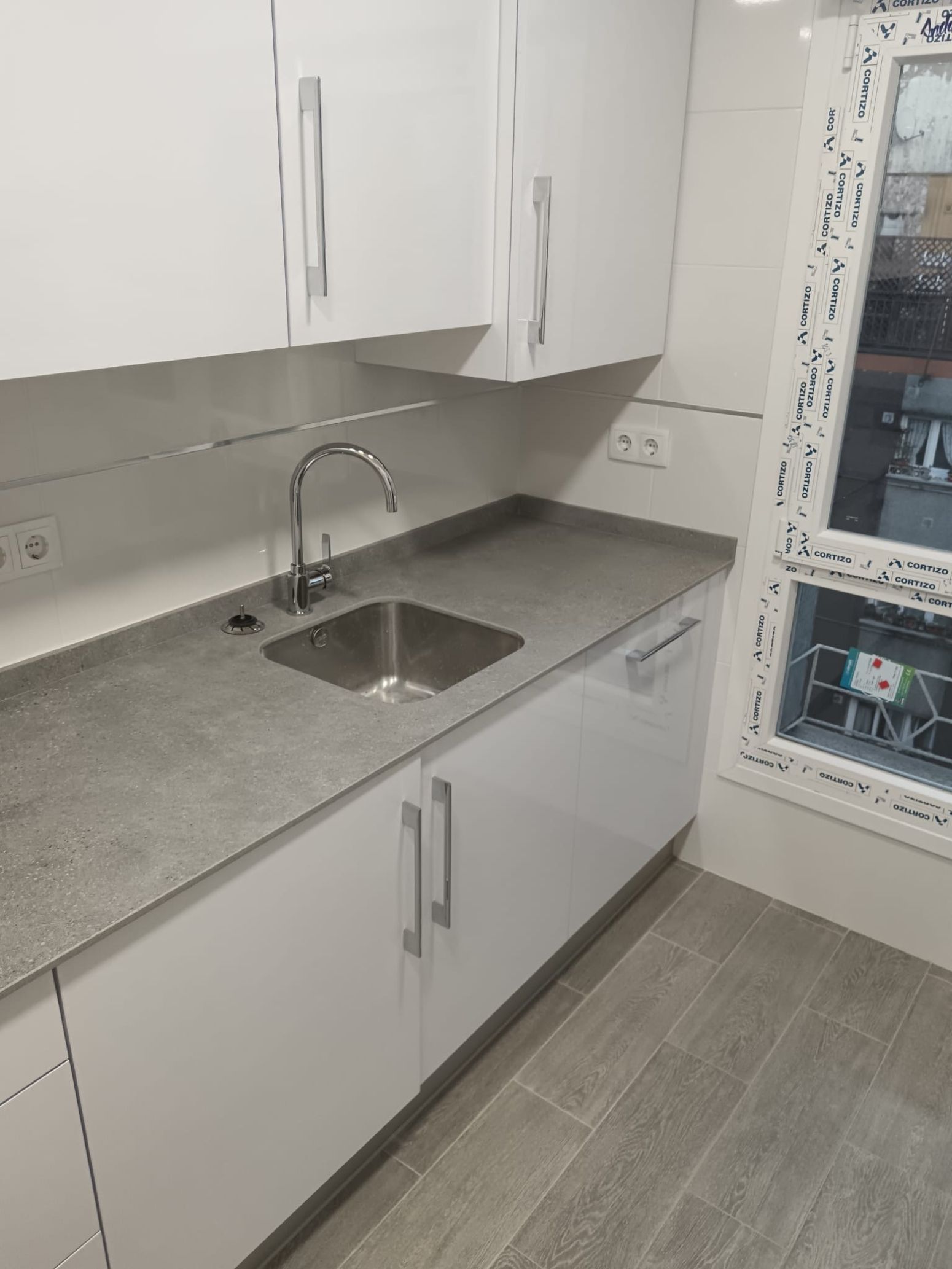 Cuina de Pis en venda en Gijón  amb Calefacció