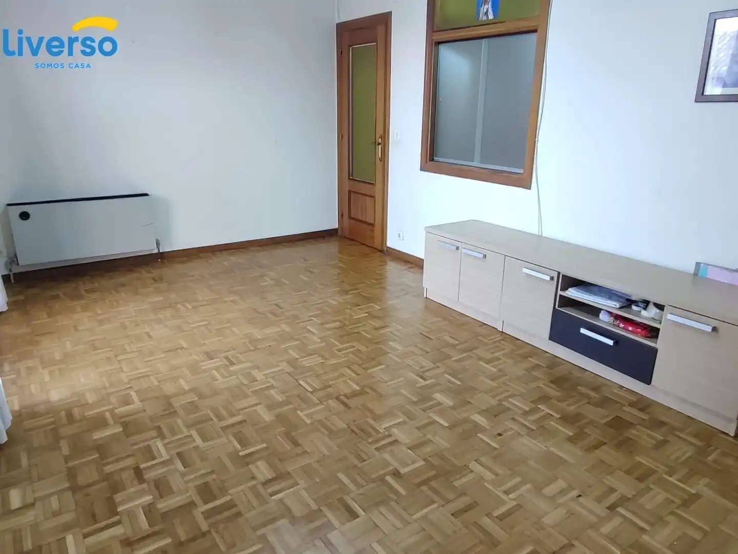 Sala d'estar de Pis en venda en Burgos amb Calefacció, Terrassa i Traster