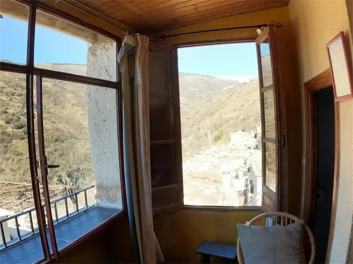 Habitación de Casa o chalet en venta en Pampaneira con Aire acondicionado y Balcón