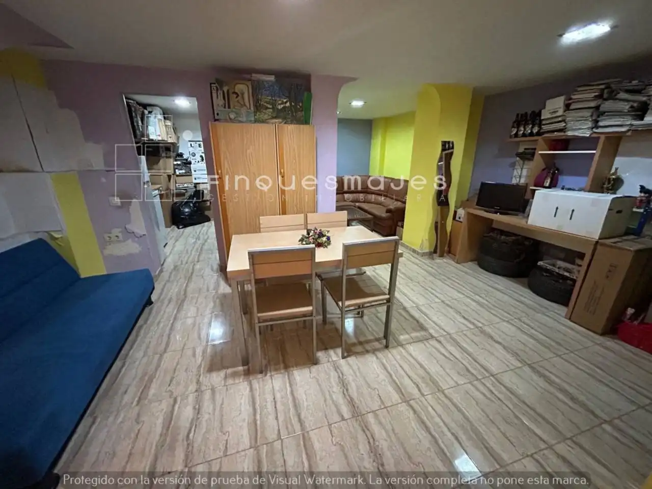 Local en venta en L'Hospitalet de Llobregat con Aire acondicionado