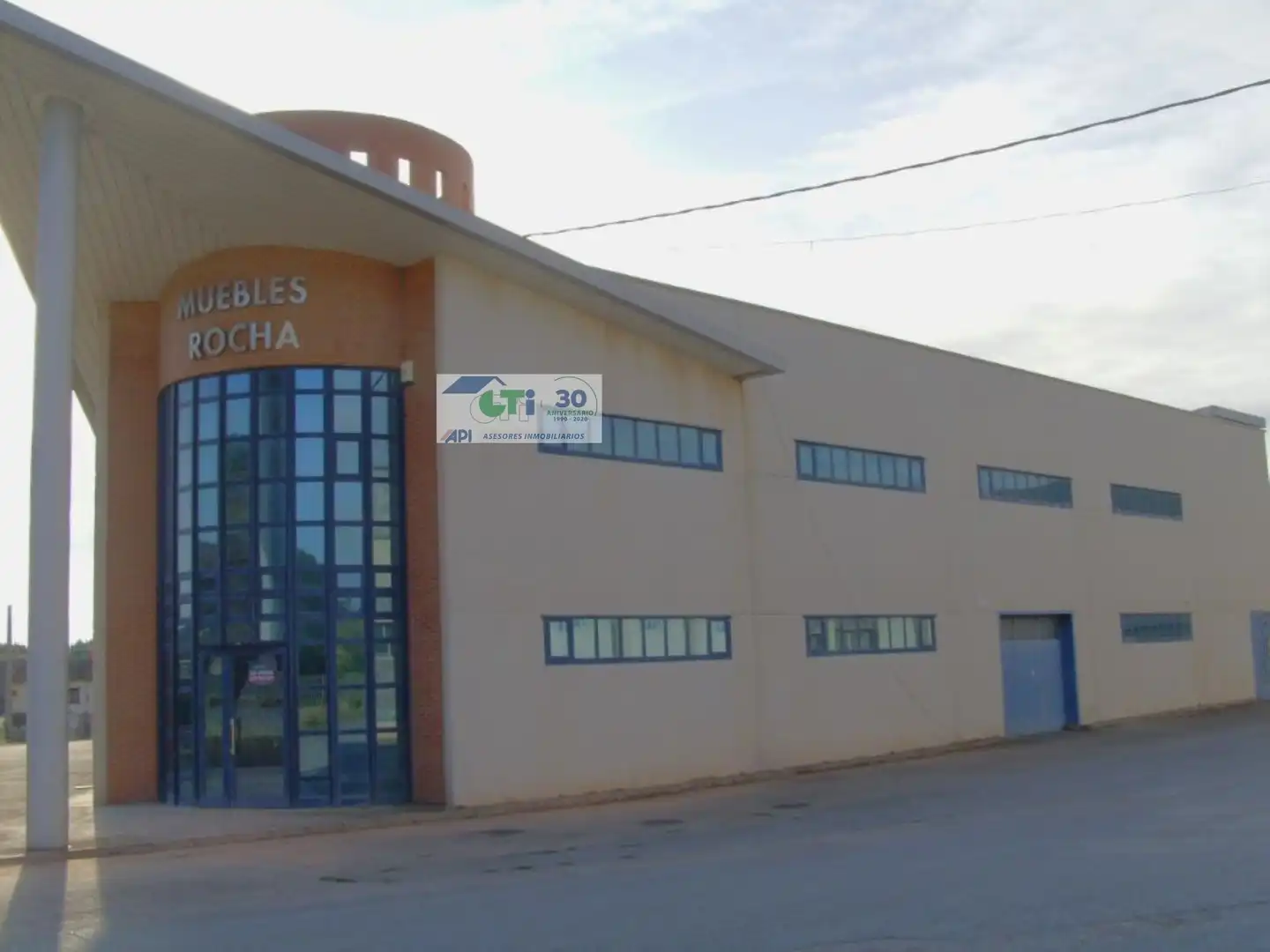 Vista exterior de Nave industrial en venta en Nájera