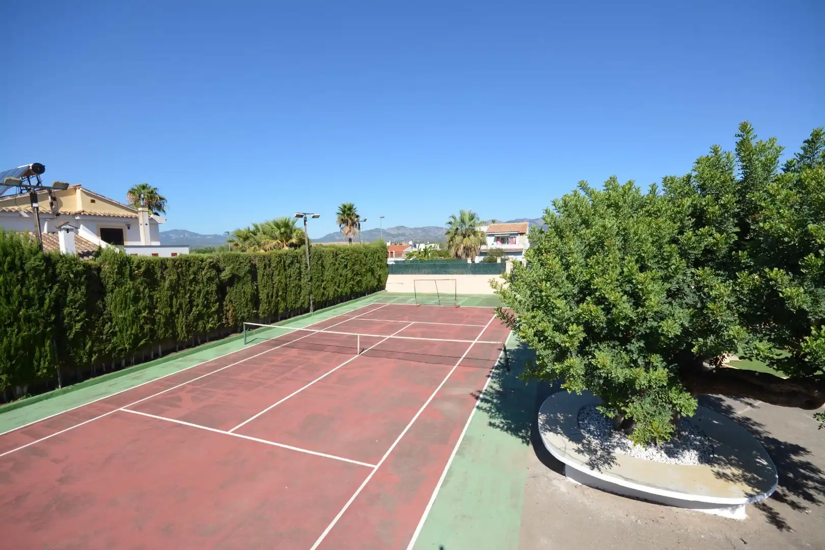 Vista exterior de Casa o xalet en venda en Marratxí amb Aire condicionat, Calefacció i Jardí privat