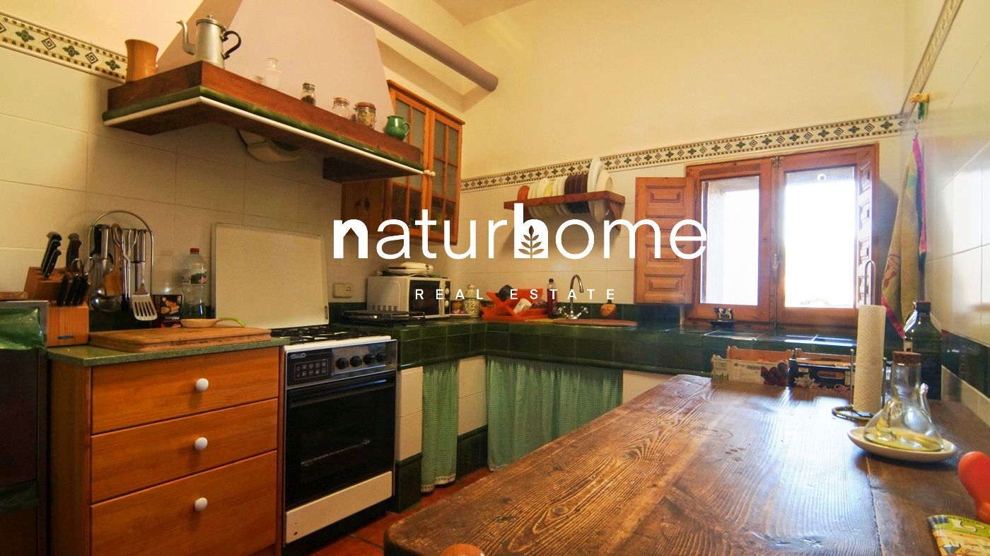 Cuina de Casa adosada en venda en Garcia amb Aire condicionat, Calefacció i Terrassa