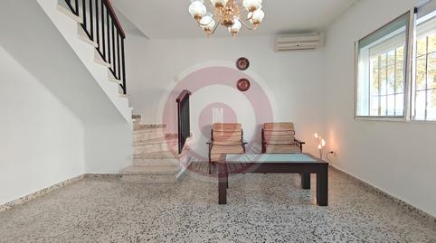 Foto 5 de Casa adosada en venda a Calle Cruz del Cordero, 26, Norte - Barrio del Pilar - El Reñidero, Vélez-Málaga