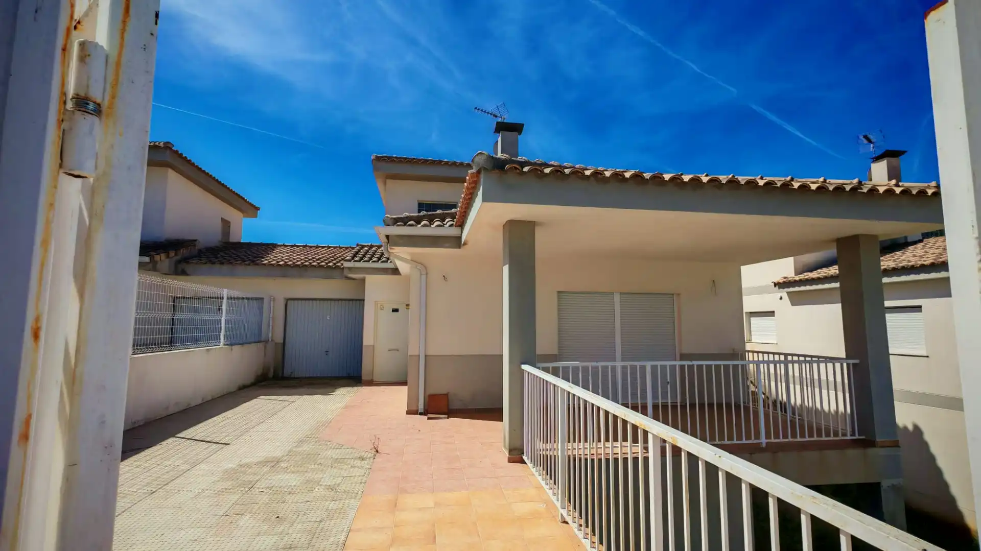 Villa con terrazza in vendita a Colònia Motor del Vicari 827