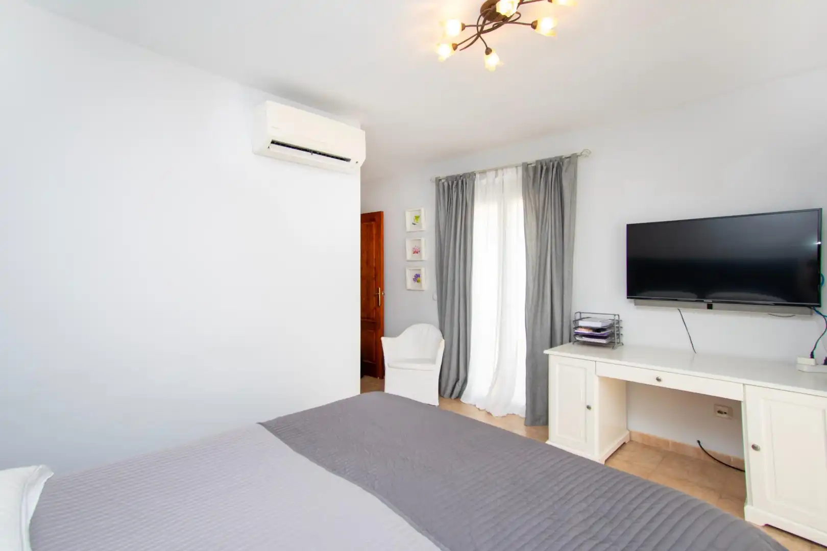 Bedroom of Houses for sale in Calvià  with Air Conditioner, Heating and Private garden