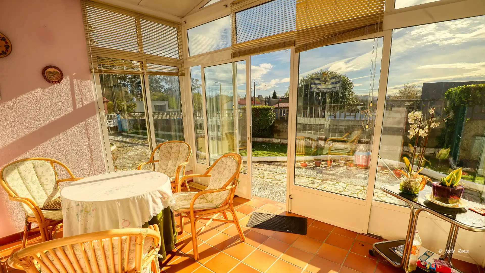 Terrassa de Casa o xalet en venda en Oleiros amb Jardí privat, Traster i Moblat