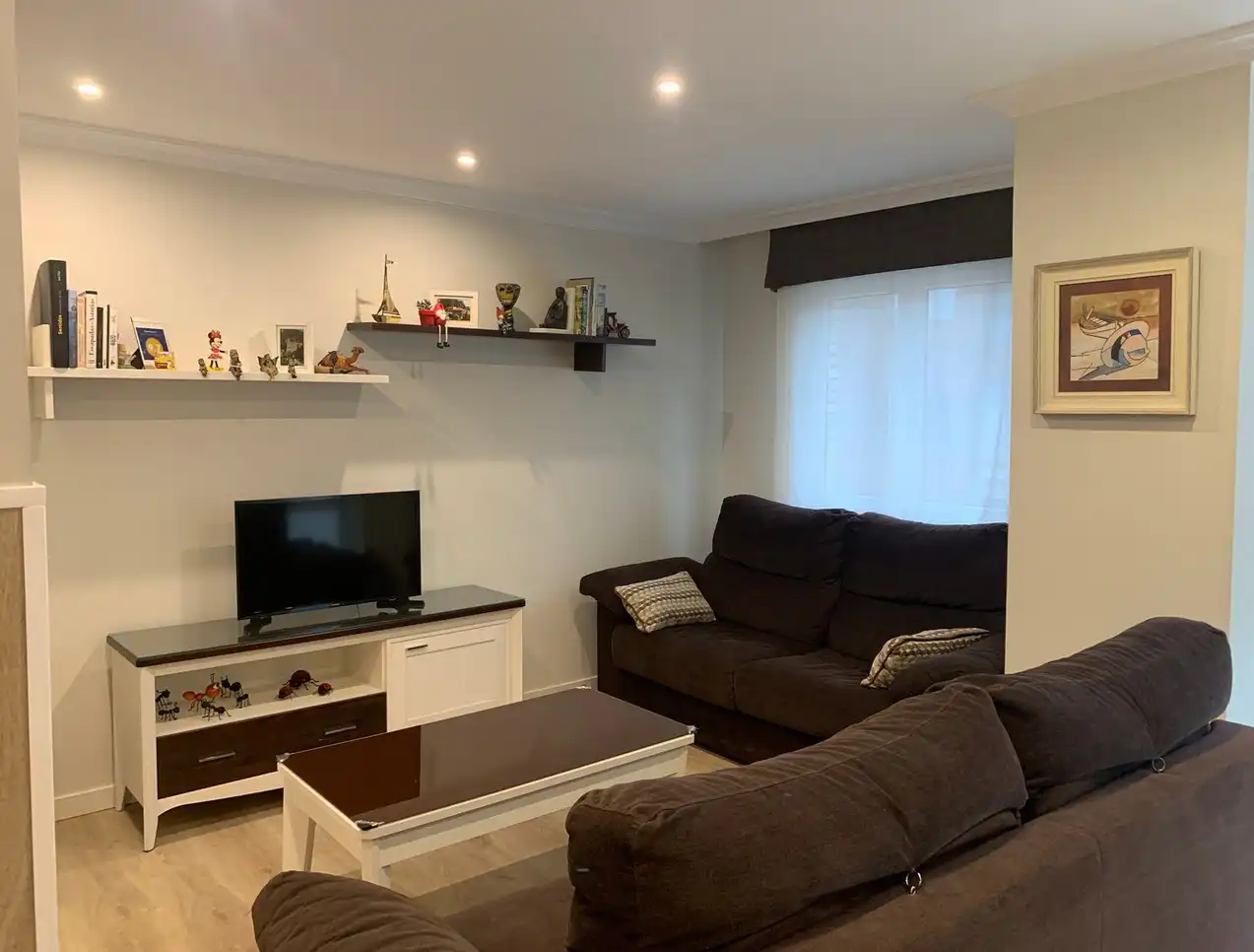 Wohnzimmer von Wohnung zur Miete in Gijón  mit Heizung, Parkett und Möbliert