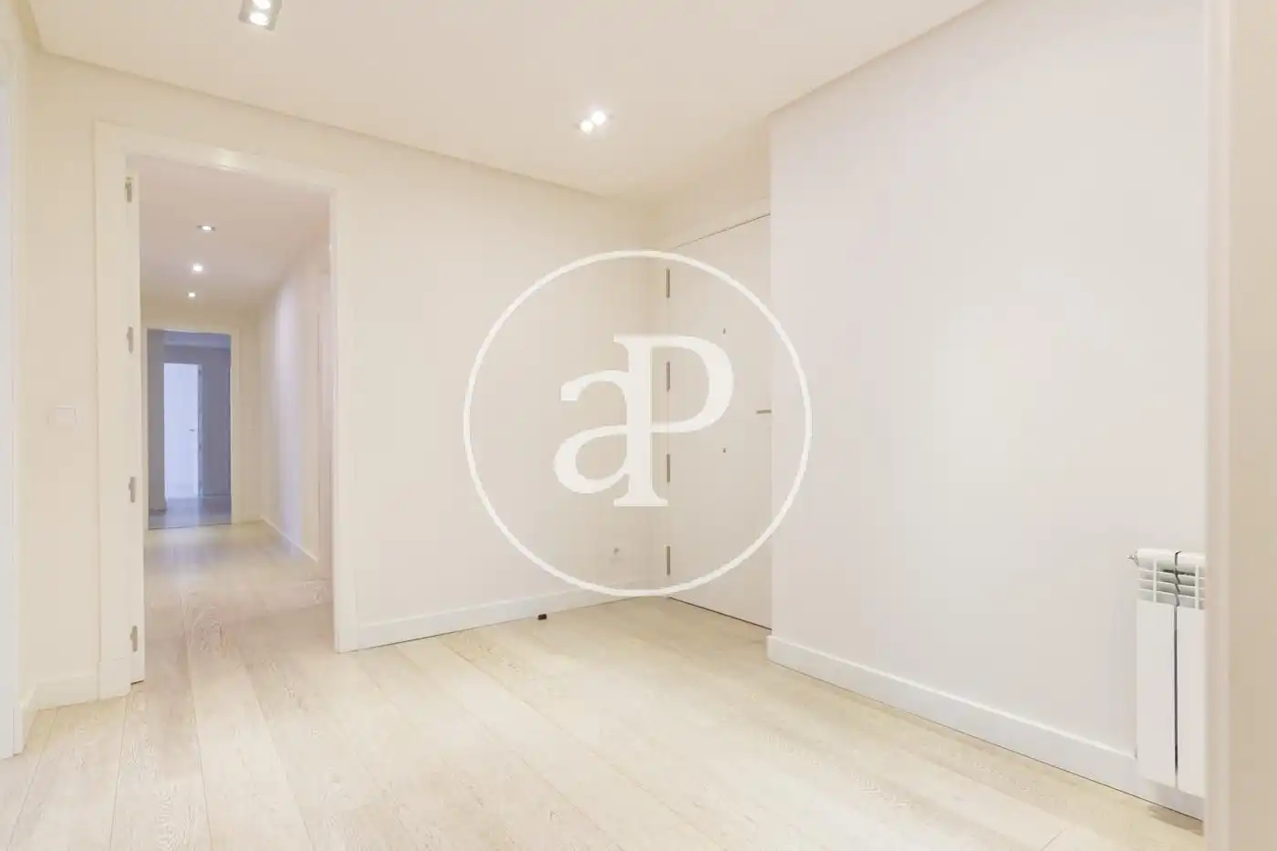 Piso de alquiler en Madrid con Aire acondicionado, Calefacción y Jardín privado