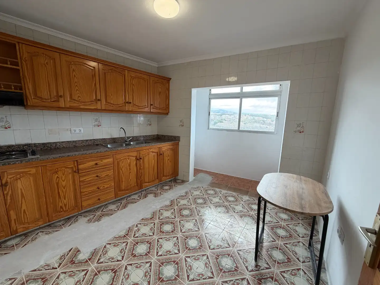 Cocina de Piso en venta en Las Palmas de Gran Canaria con Jardín privado