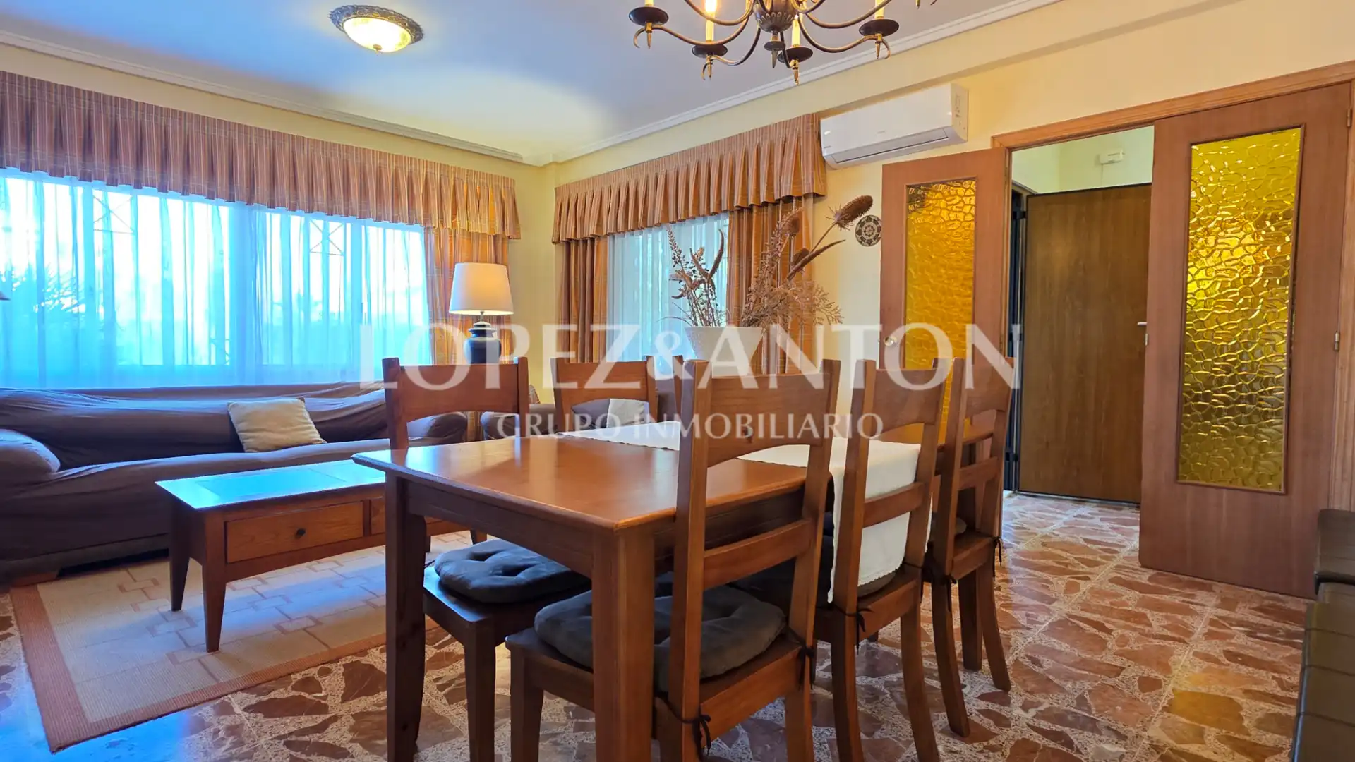 Dining room of Houses for sale in L'Eliana  with Air Conditioner, Private garden and Terrace