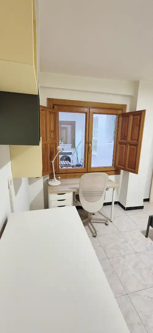 Flat for rent in Granada  with Heating, Furnished and Washing machine