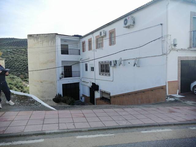 Casa-chalet en Venta en Zagra