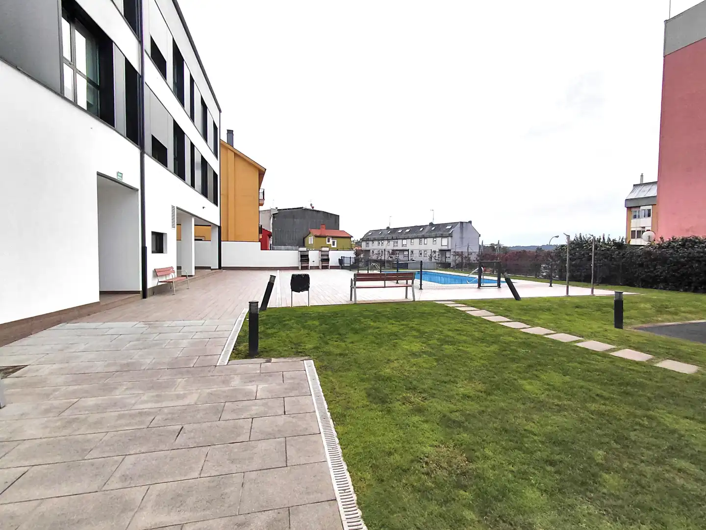 Schwimmbecken von Wohnung zum Verkauf in Oleiros mit Heizung, Privatgarten und Parkett