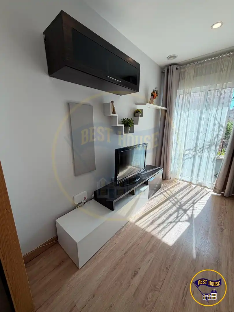 Sala de estar de Piso en venta en Cuenca con Calefacción, Amueblado y Balcón