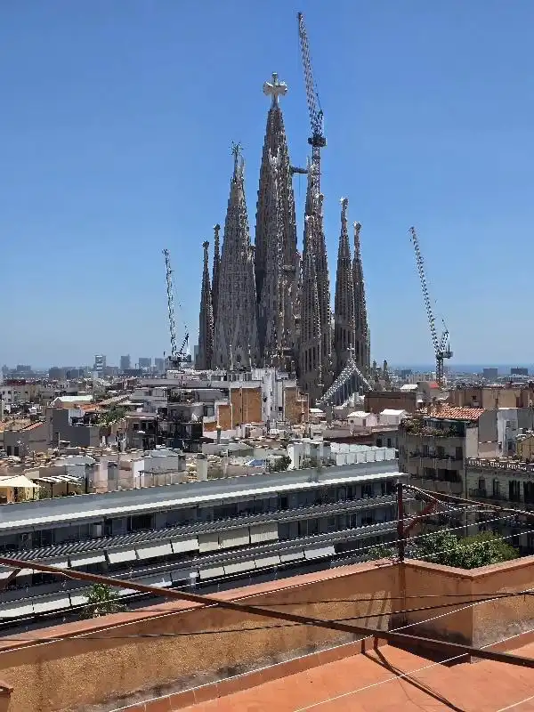 Vista exterior de Piso en venta en Barcelona con Aire acondicionado, Calefacción y Parquet