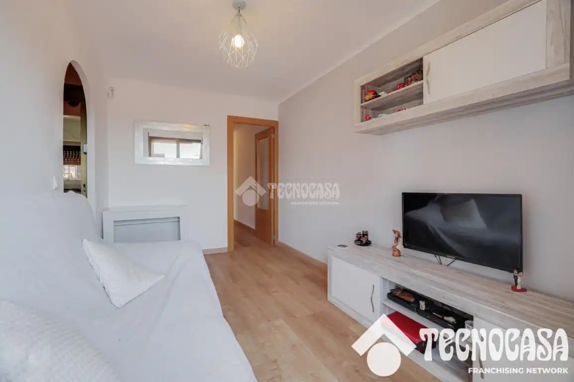 Sala de estar de Piso en venta en Santa Coloma de Gramenet con Aire acondicionado, Parquet y Terraza