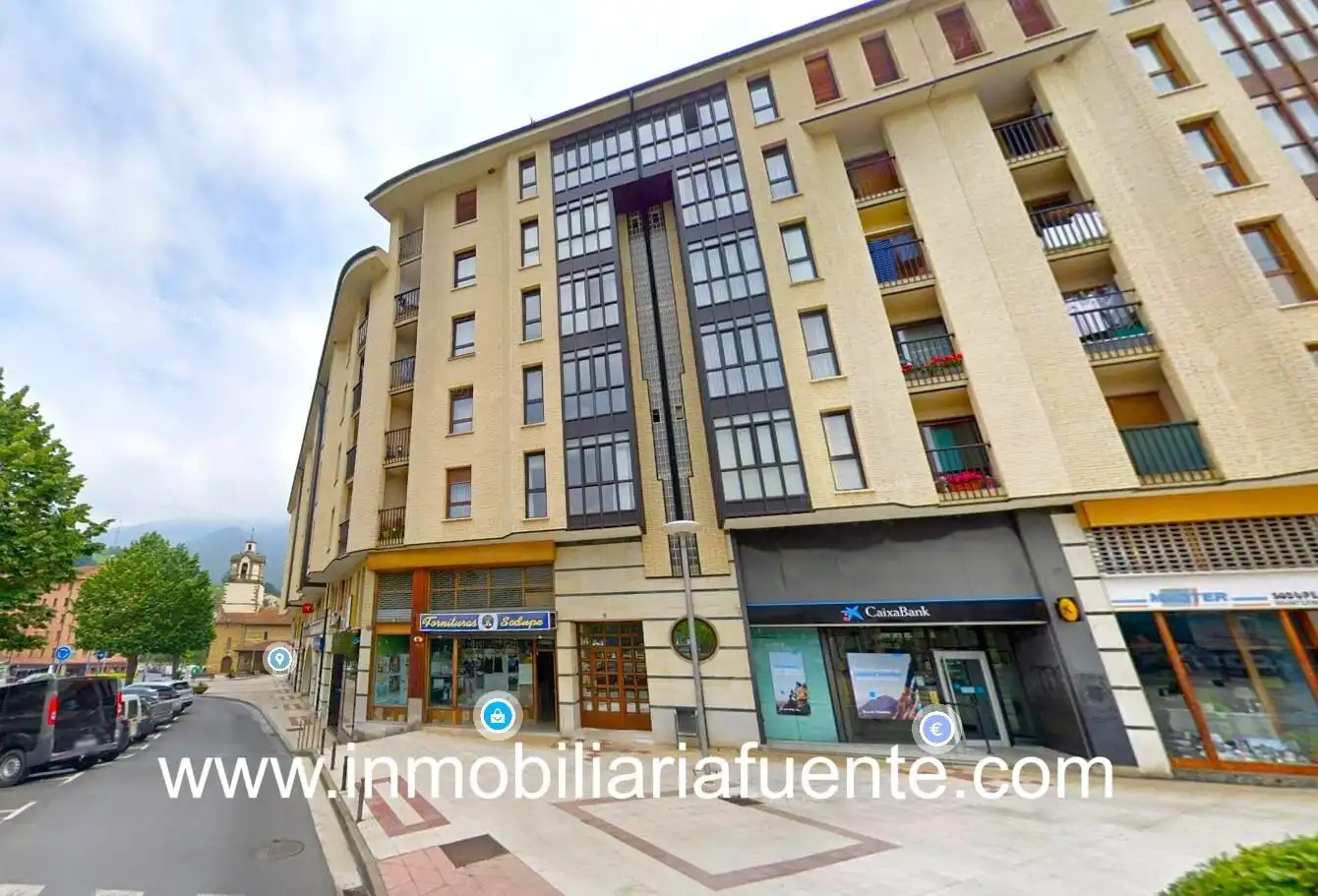 Vista exterior de Local de lloguer en Güeñes