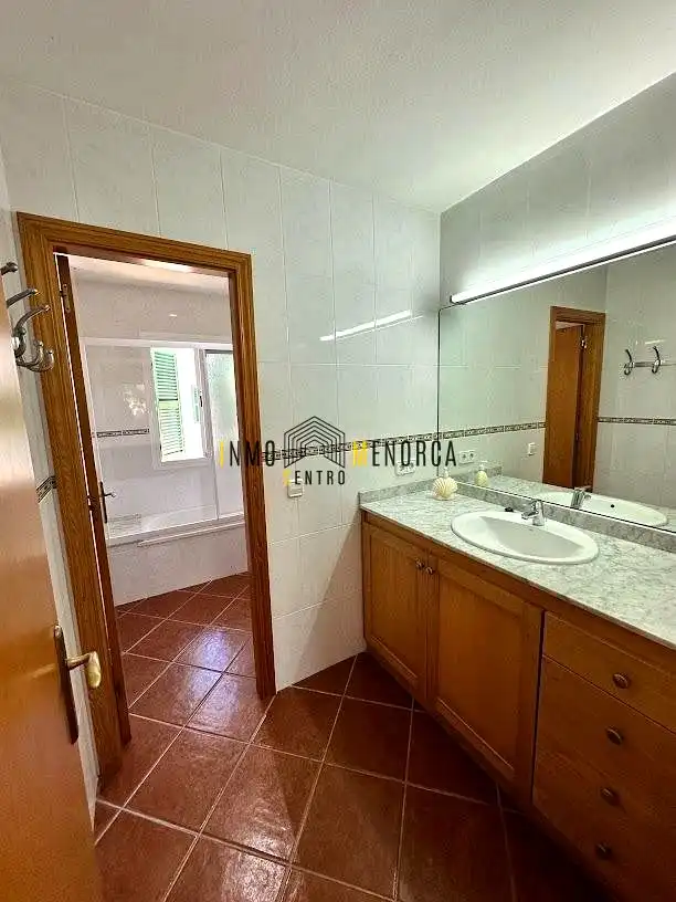 Bany de Casa o xalet en venda en Es Mercadal amb Aire condicionat, Jardí privat i Terrassa