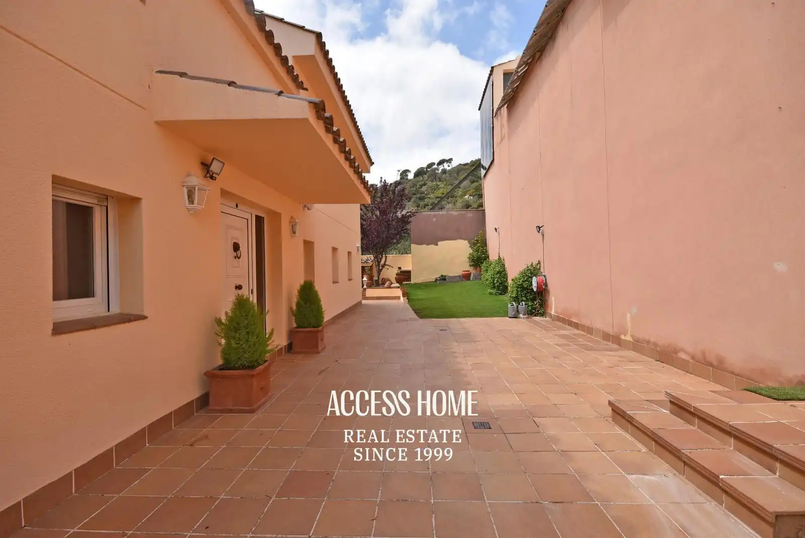 Vista exterior de Casa o chalet en venta en Badalona con Aire acondicionado, Calefacción y Terraza