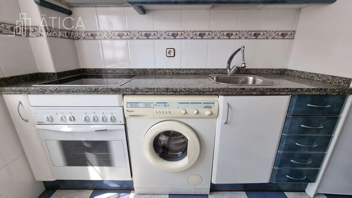 Piso de alquiler en Capuchinos - Glorieta - Ciudad Jardín