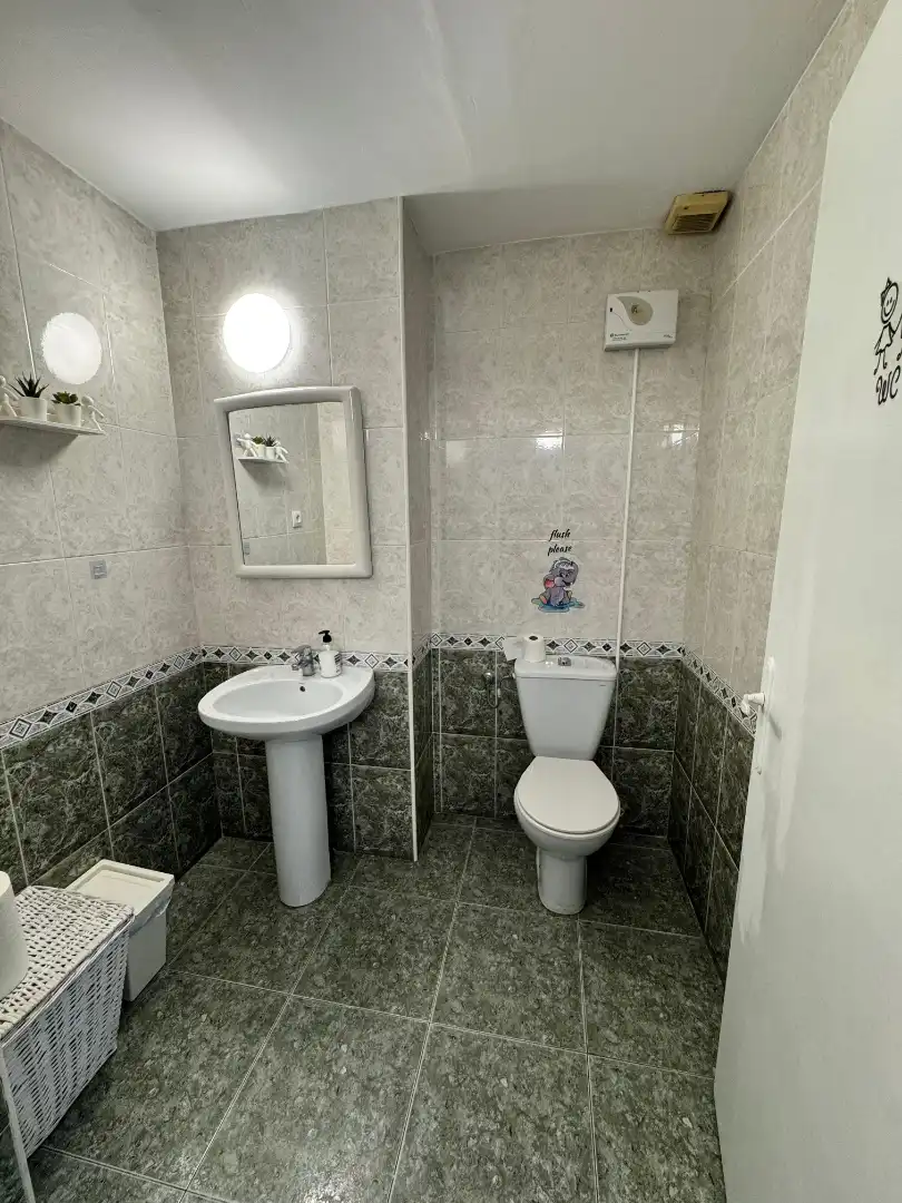 Badezimmer von Geschaftsraum zur Miete in Valencia
